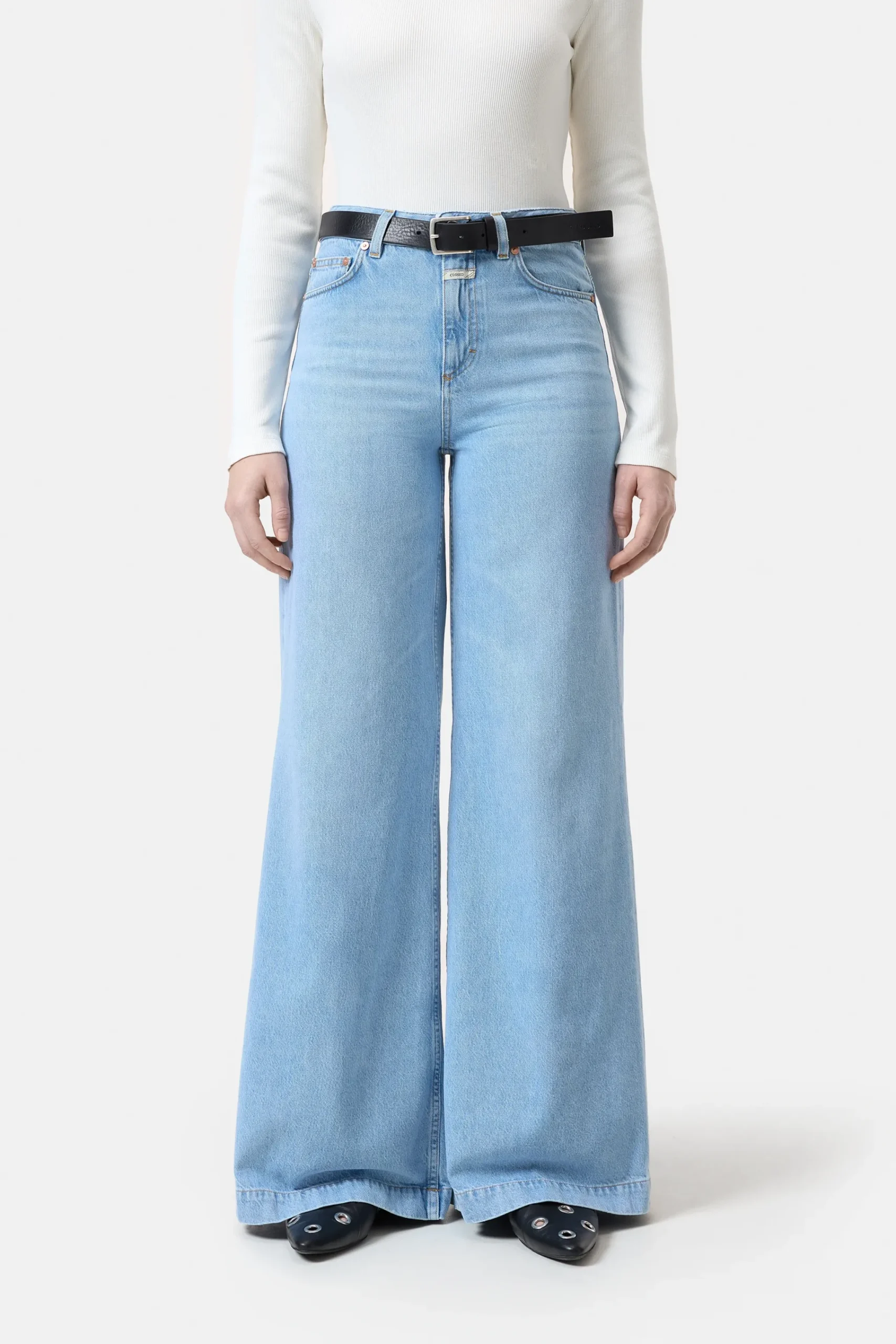 Closed Jeans | Wide Fit*Wide Jeans - Style Name Glow-up Lightblue